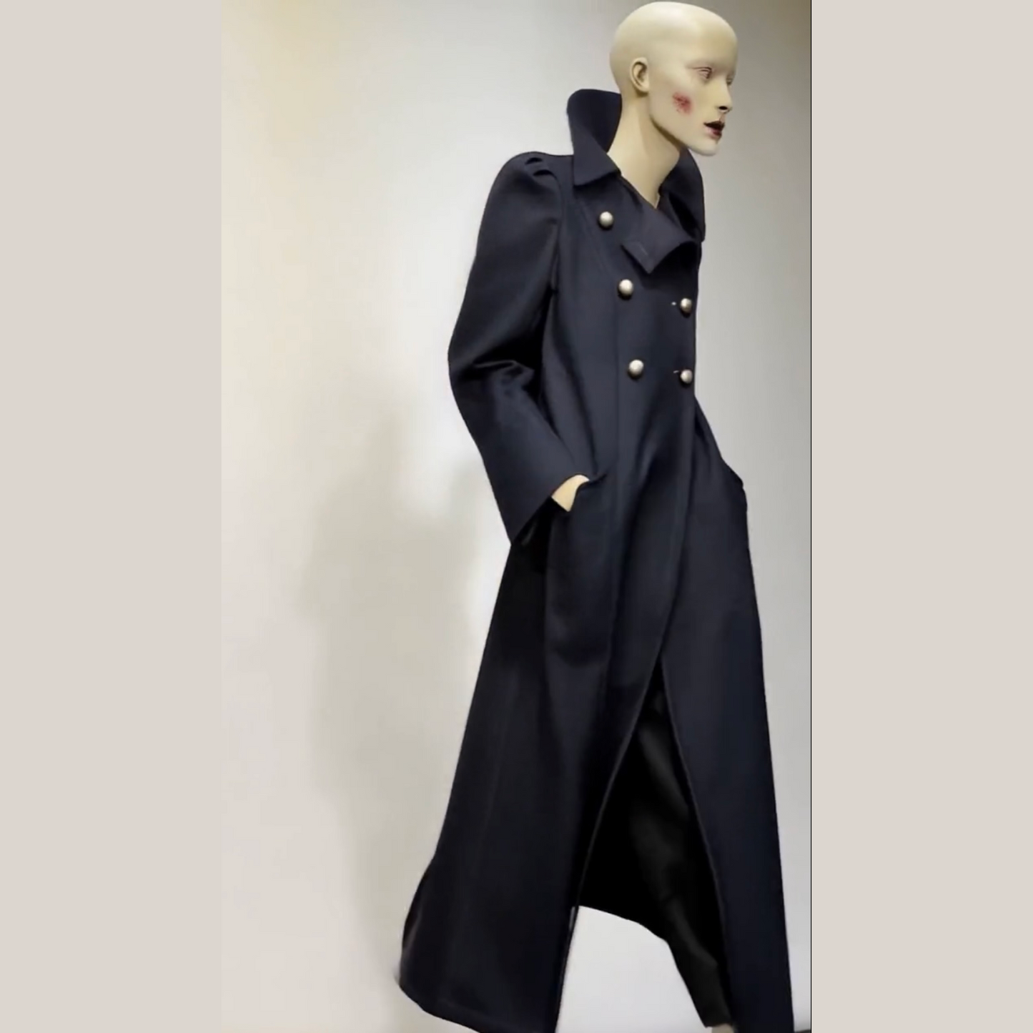 Var. 3 - Laura Flook